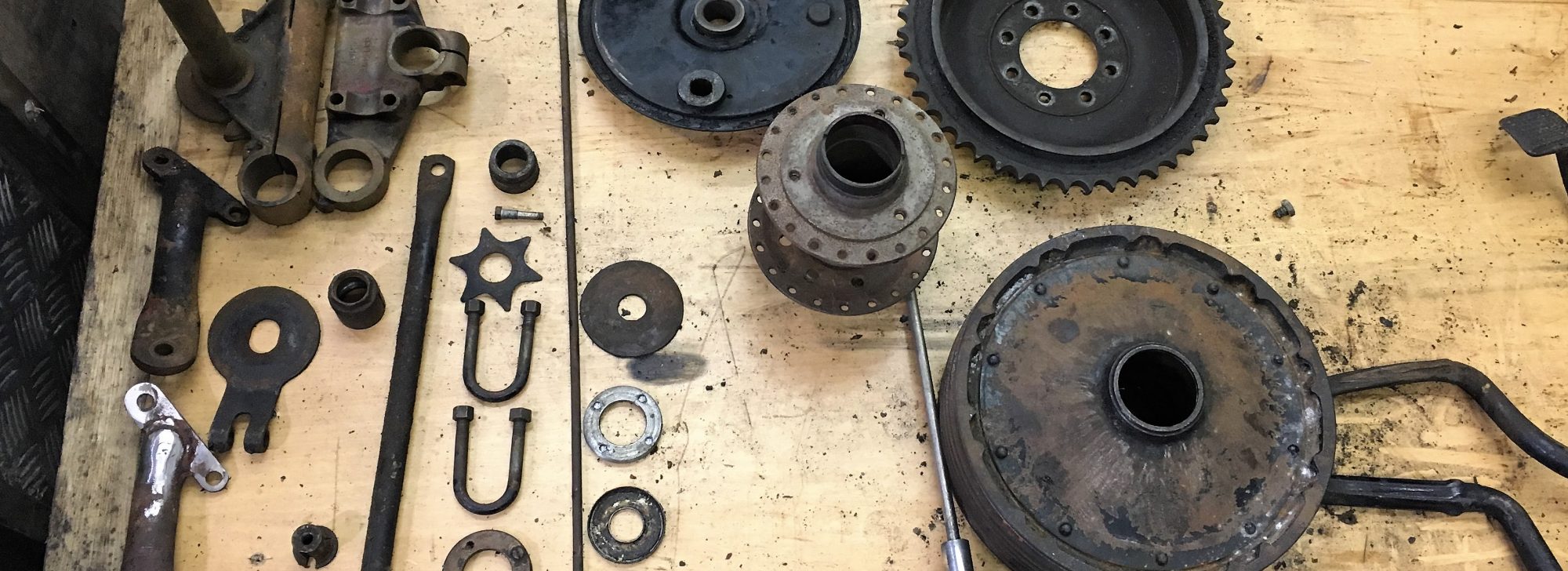 1959 Triumph Tiger bits before2